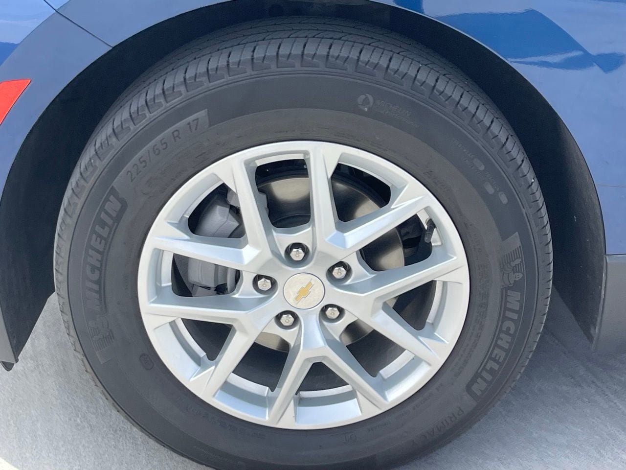 Used 2023 Chevrolet Equinox LT image 5