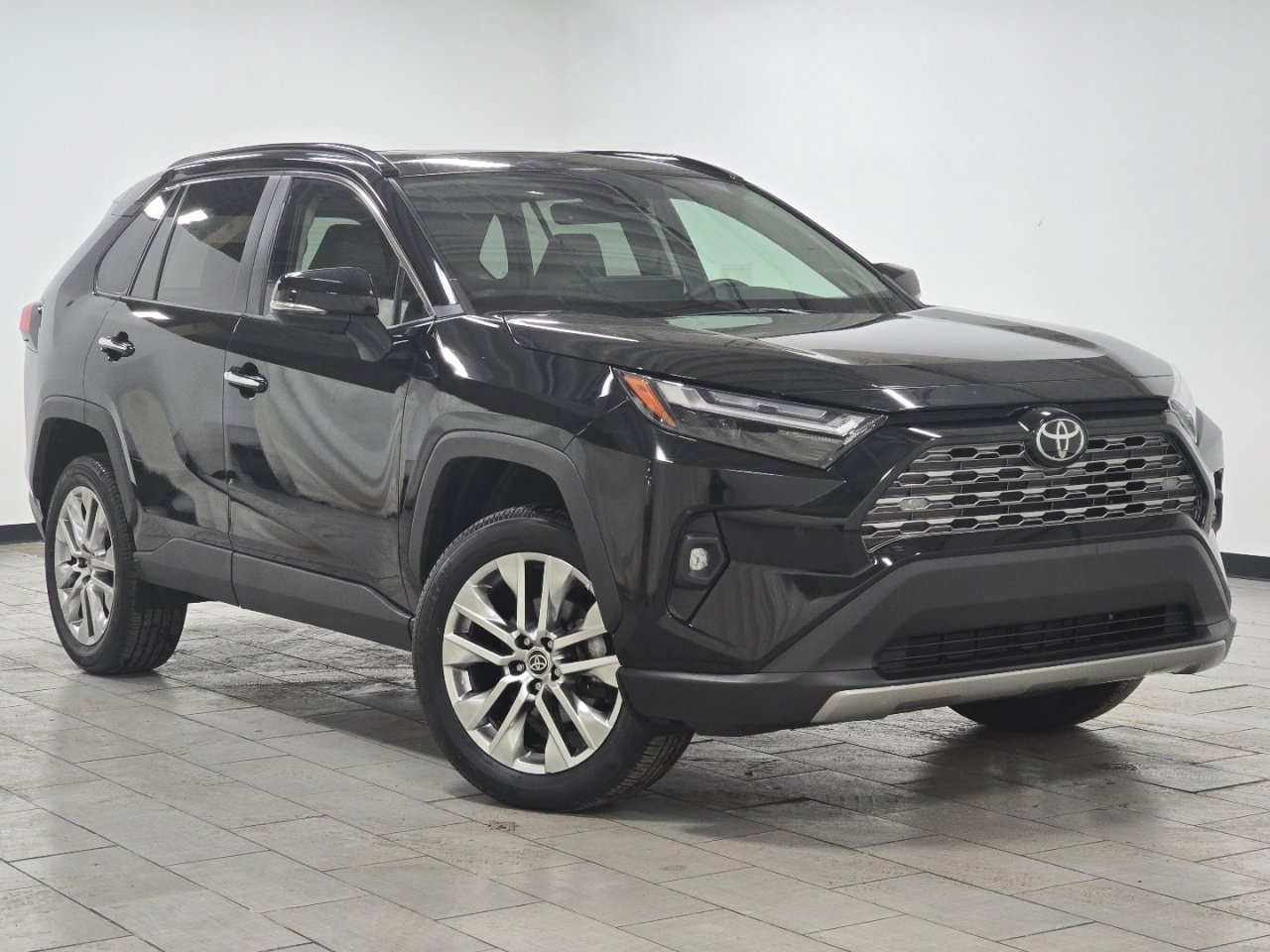 Used 2024 Toyota RAV4 Limited image 2