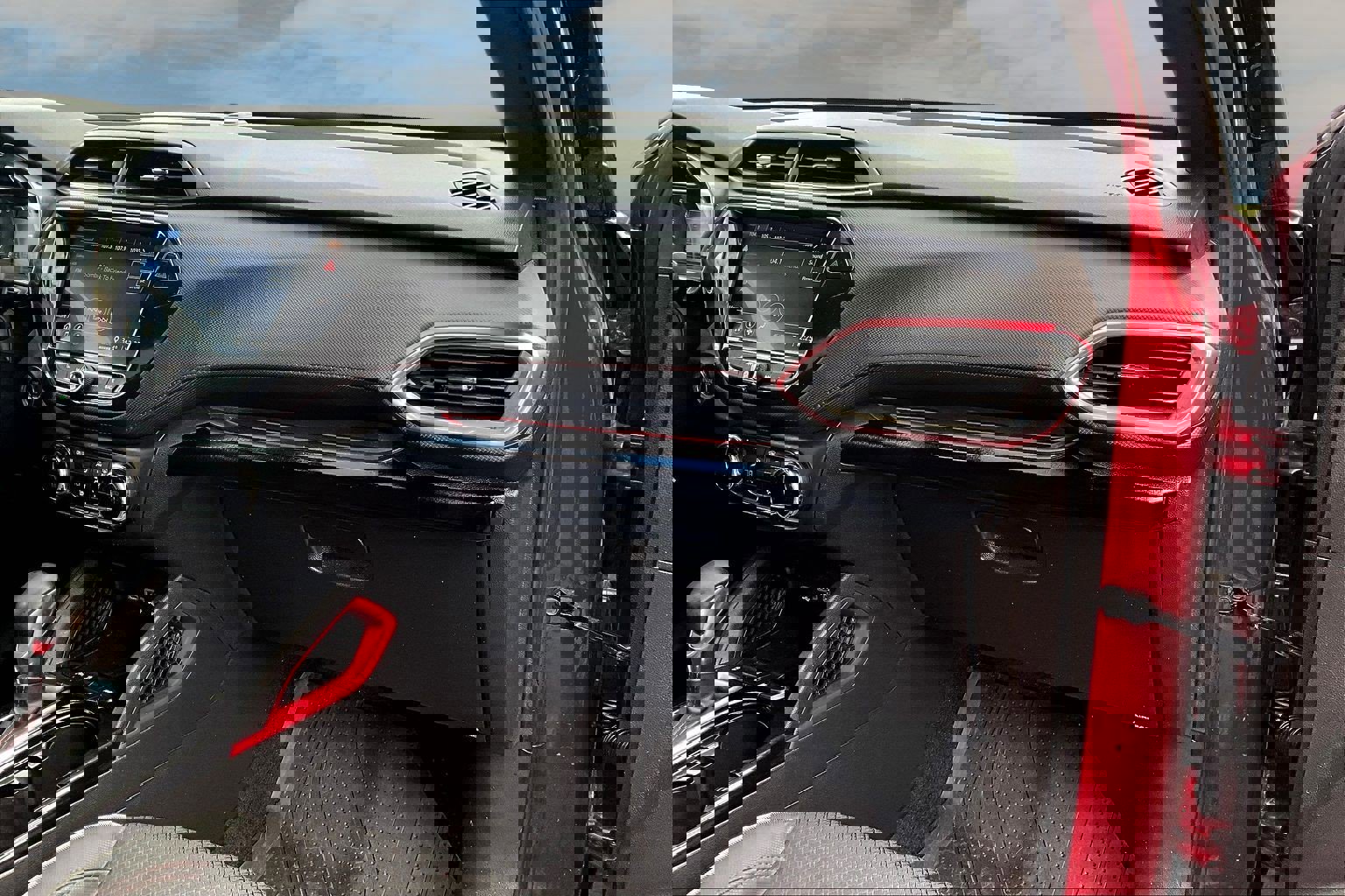 Used 2023 Chevrolet TrailBlazer RS w/ Convenience Package image 18