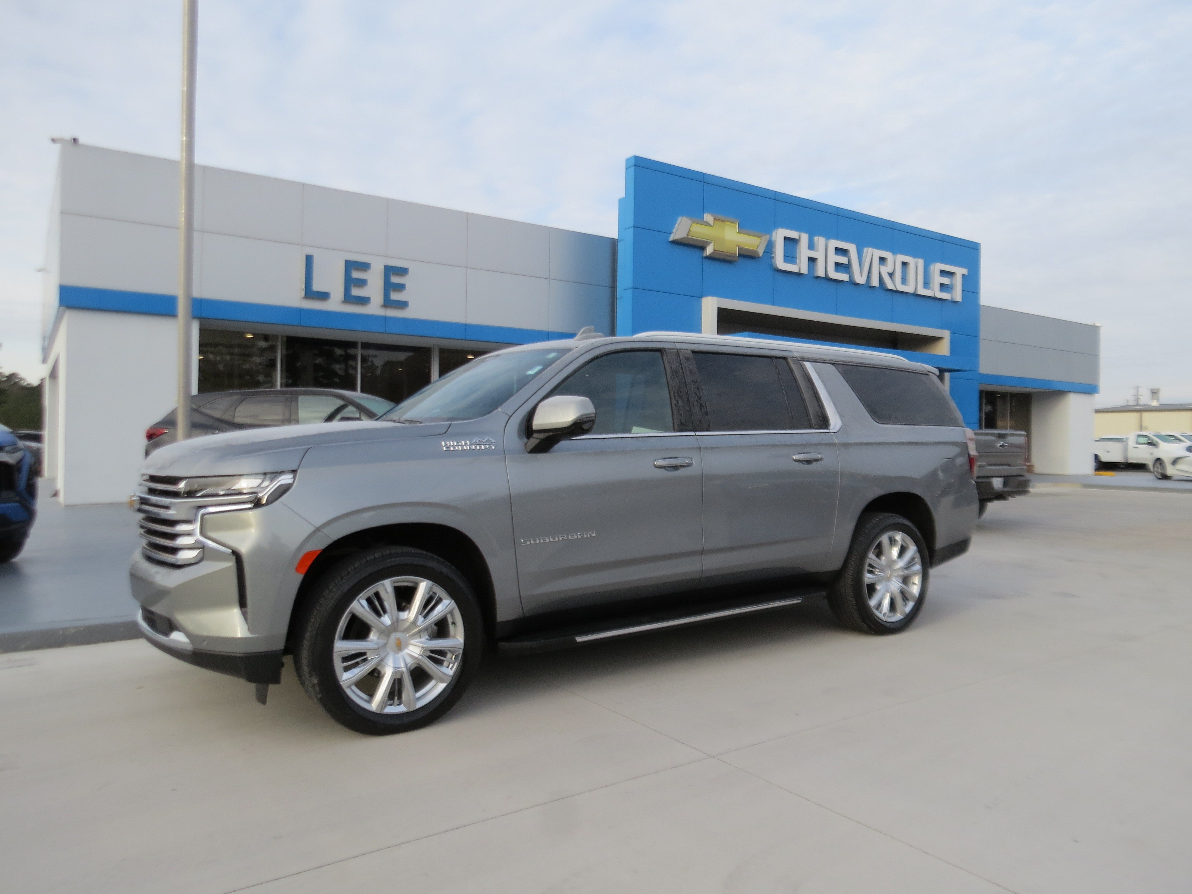 Used 2023 Chevrolet Suburban High Country