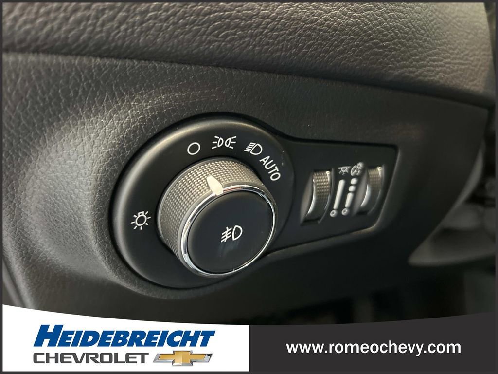 Used 2018 Jeep Compass Trailhawk w/ Navigation Group AWD/4WD image 28