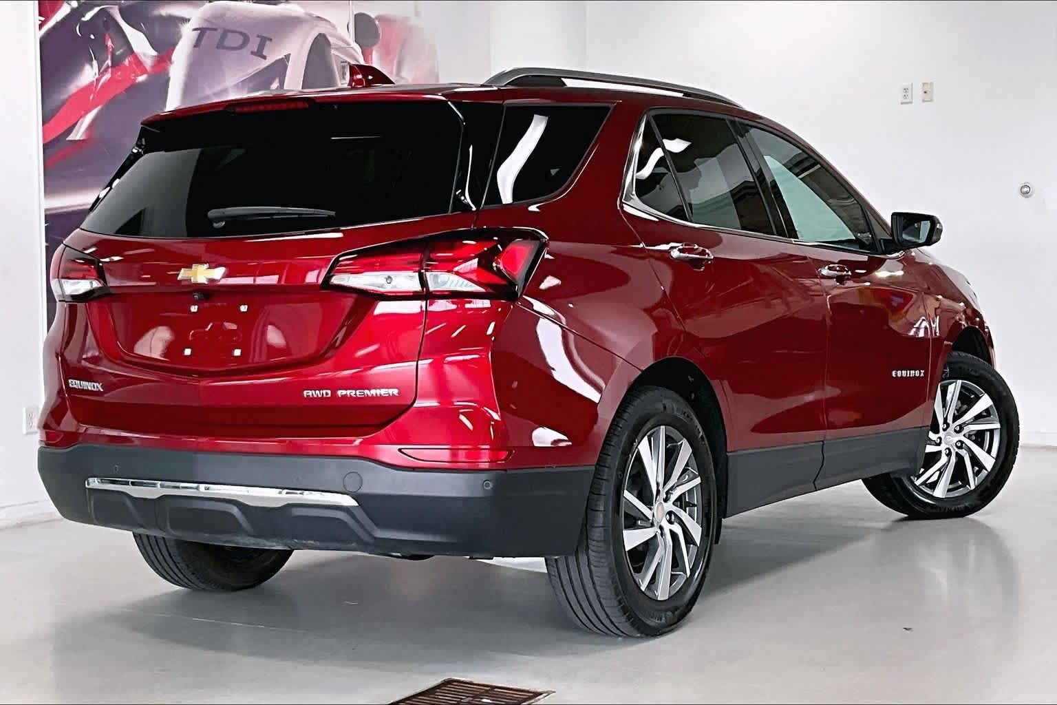 Used 2022 Chevrolet Equinox Premier AWD/4WD image 21