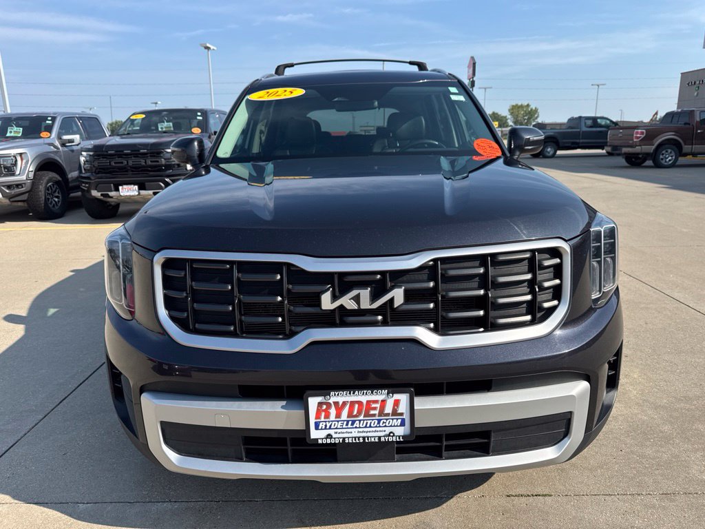 Used 2025 Kia Telluride S AWD/4WD image 31