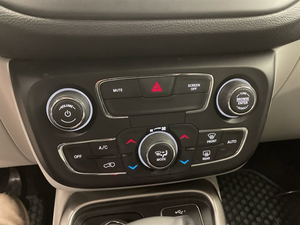 Used 2019 Jeep Compass Latitude w/ Popular Equipment Group image 26