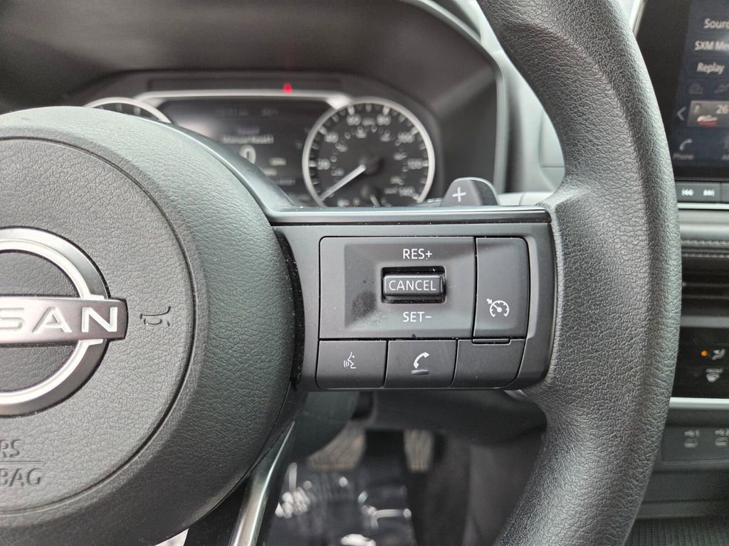 Used 2024 Nissan Rogue S image 28