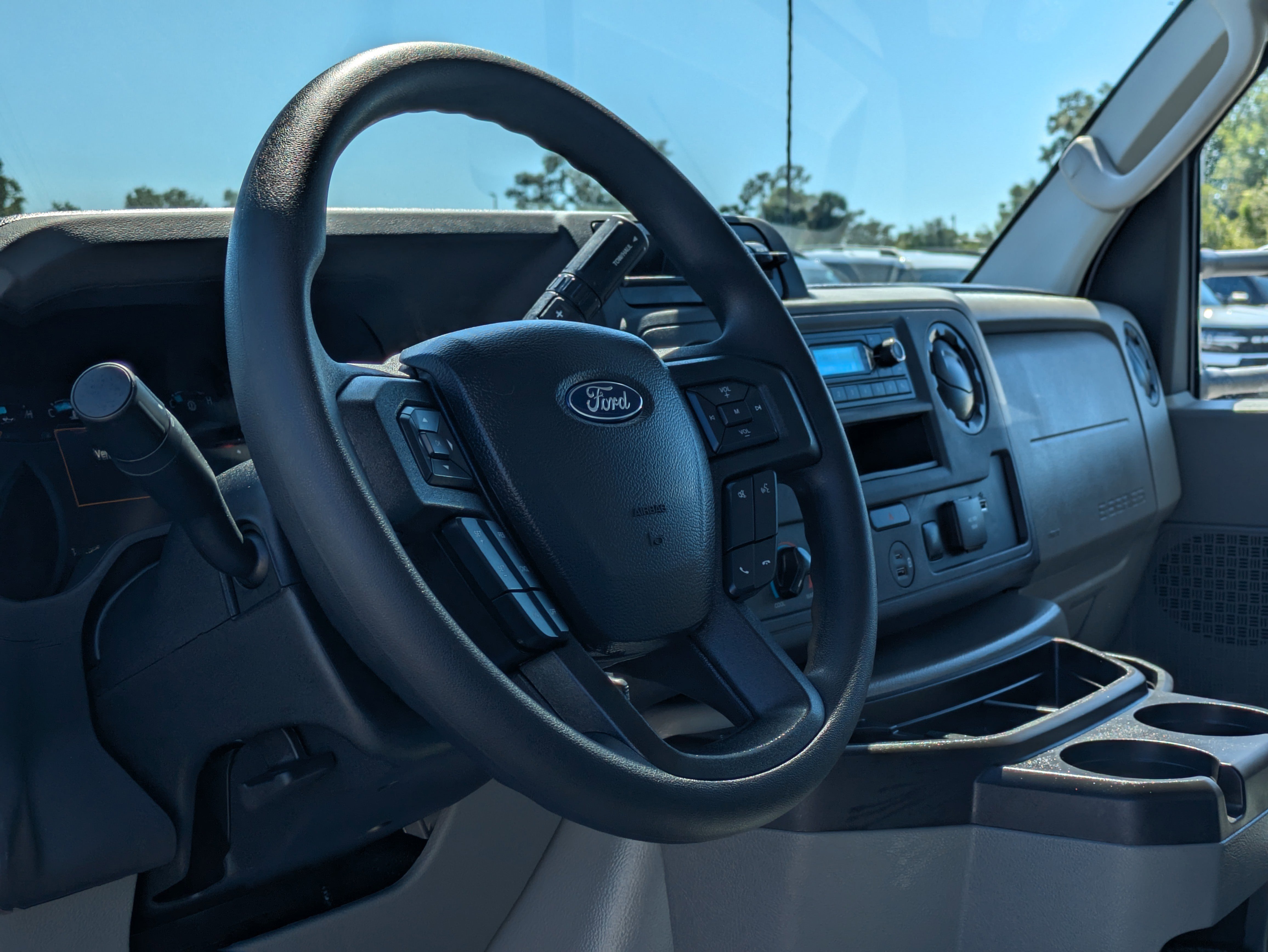 New 2026 Ford E-350 and Econoline 350 Super Duty w/ Power Equipment Group image 18