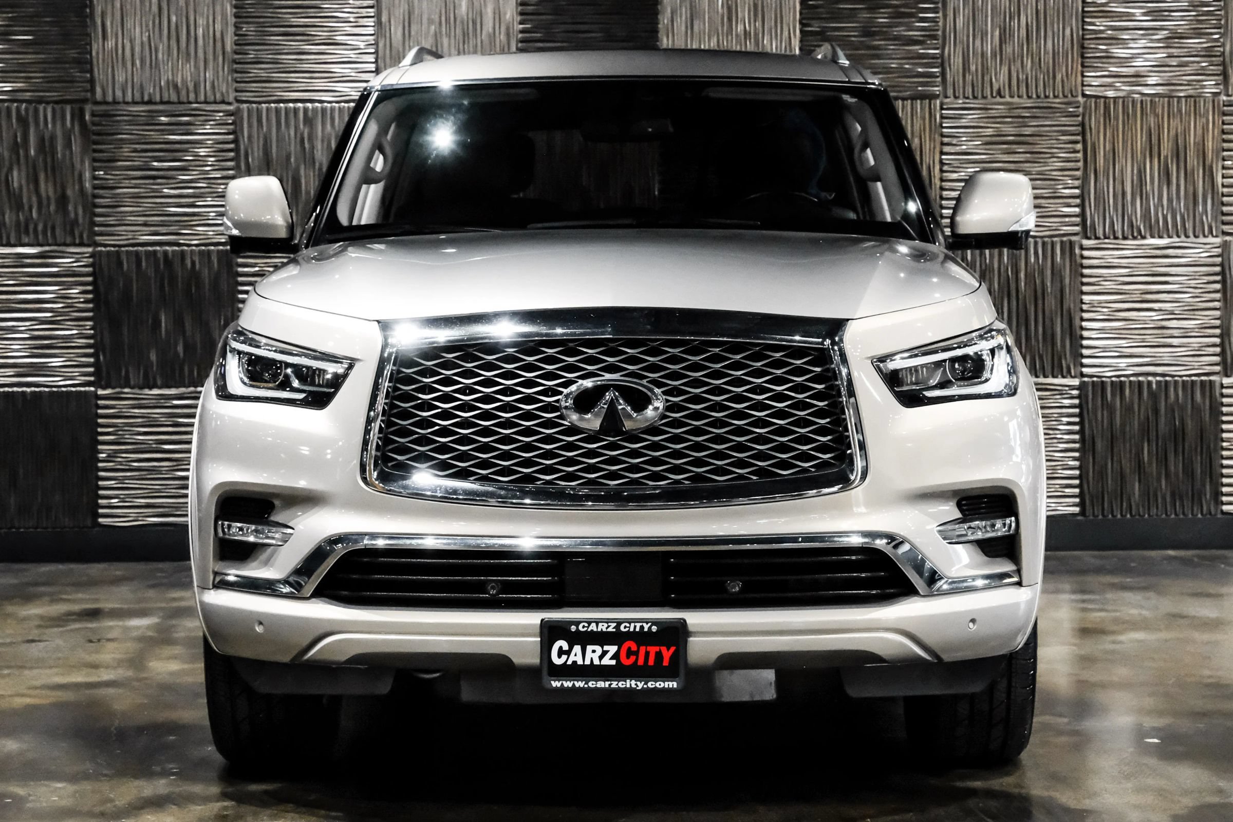 Used 2019 INFINITI QX80 Luxe RWD image 6