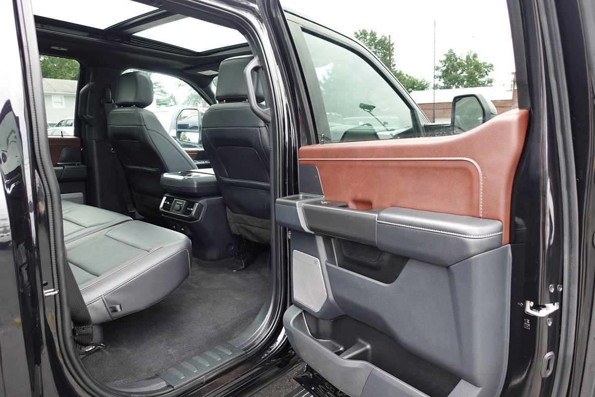 Used 2023 Ford F150 Lariat w/ Equipment Group 502A High AWD/4WD image 31