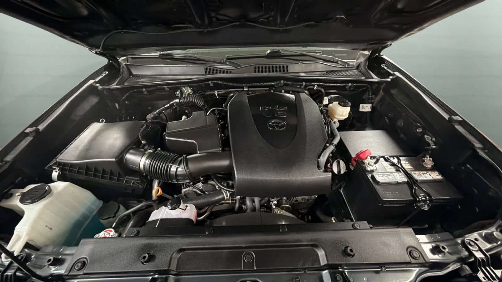 Used 2023 Toyota Tacoma SR5 RWD image 23