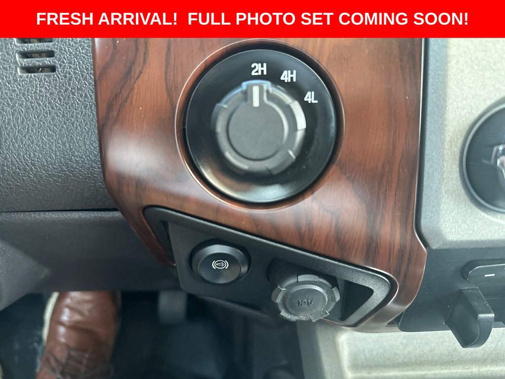 Used 2016 Ford F350 Lariat w/ Lariat Ultimate Package image 17