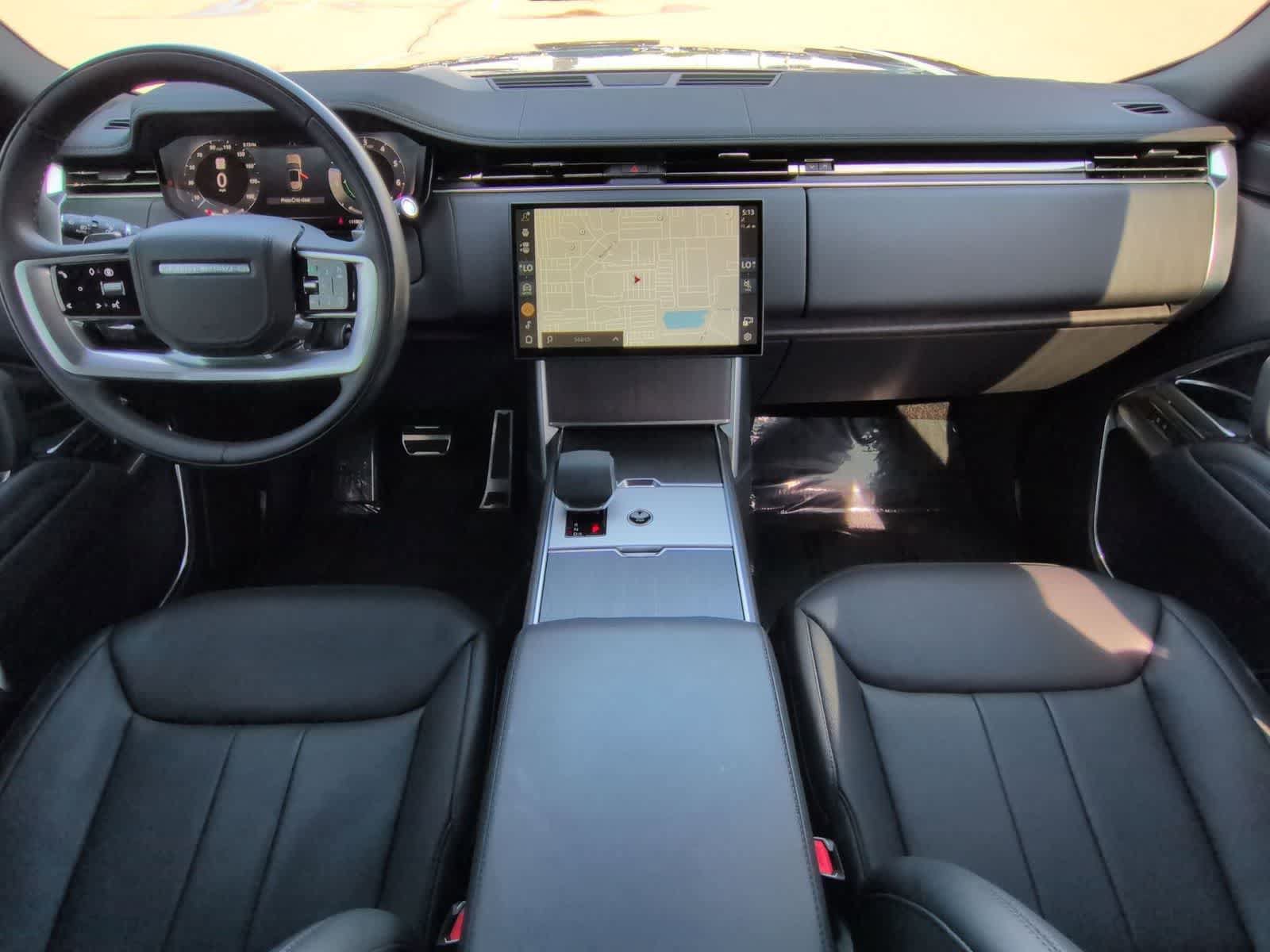 Certified 2025 Land Rover Range Rover SE AWD/4WD image 15