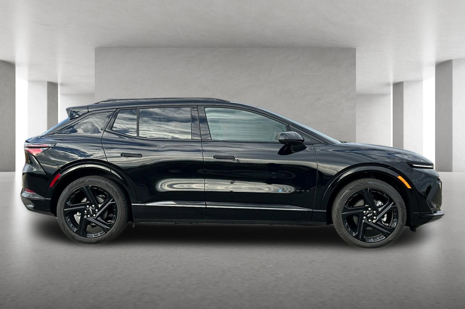 Used 2026 Chevrolet Equinox EV RS image 3