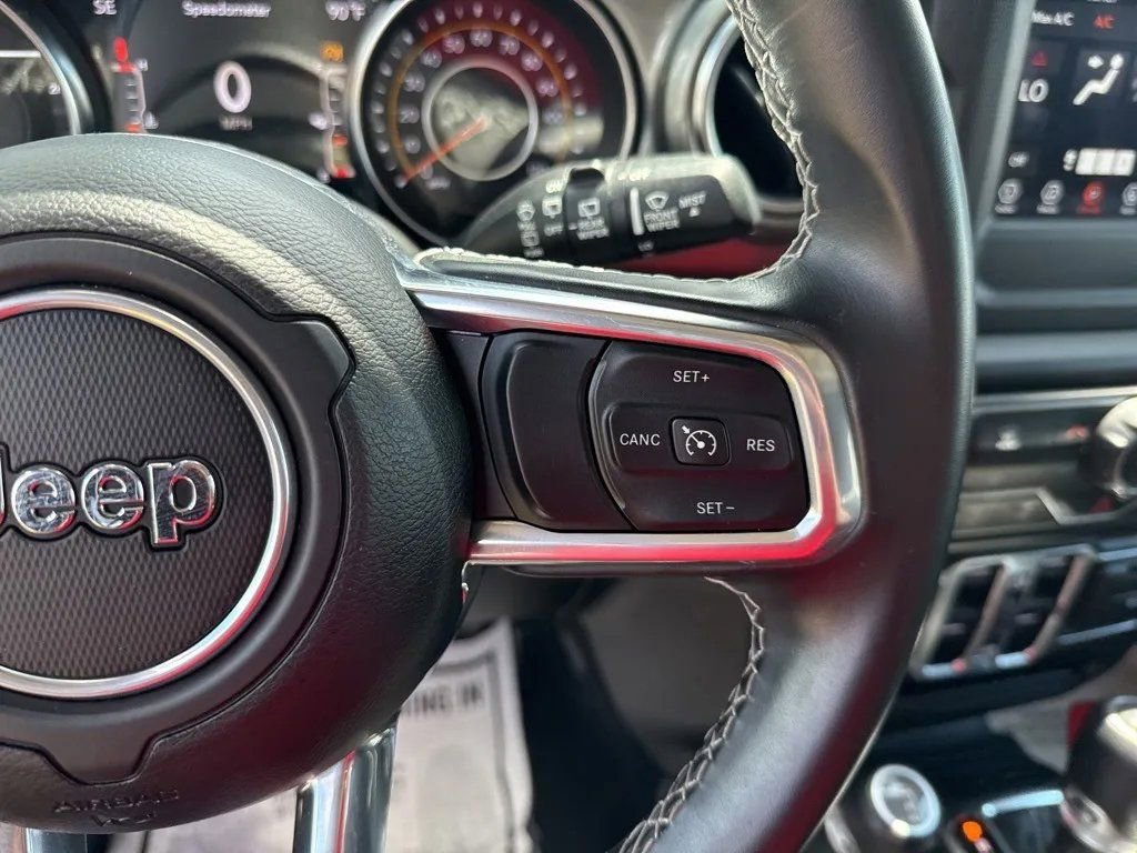 Used 2021 Jeep Wrangler Unlimited Sahara AWD/4WD image 18