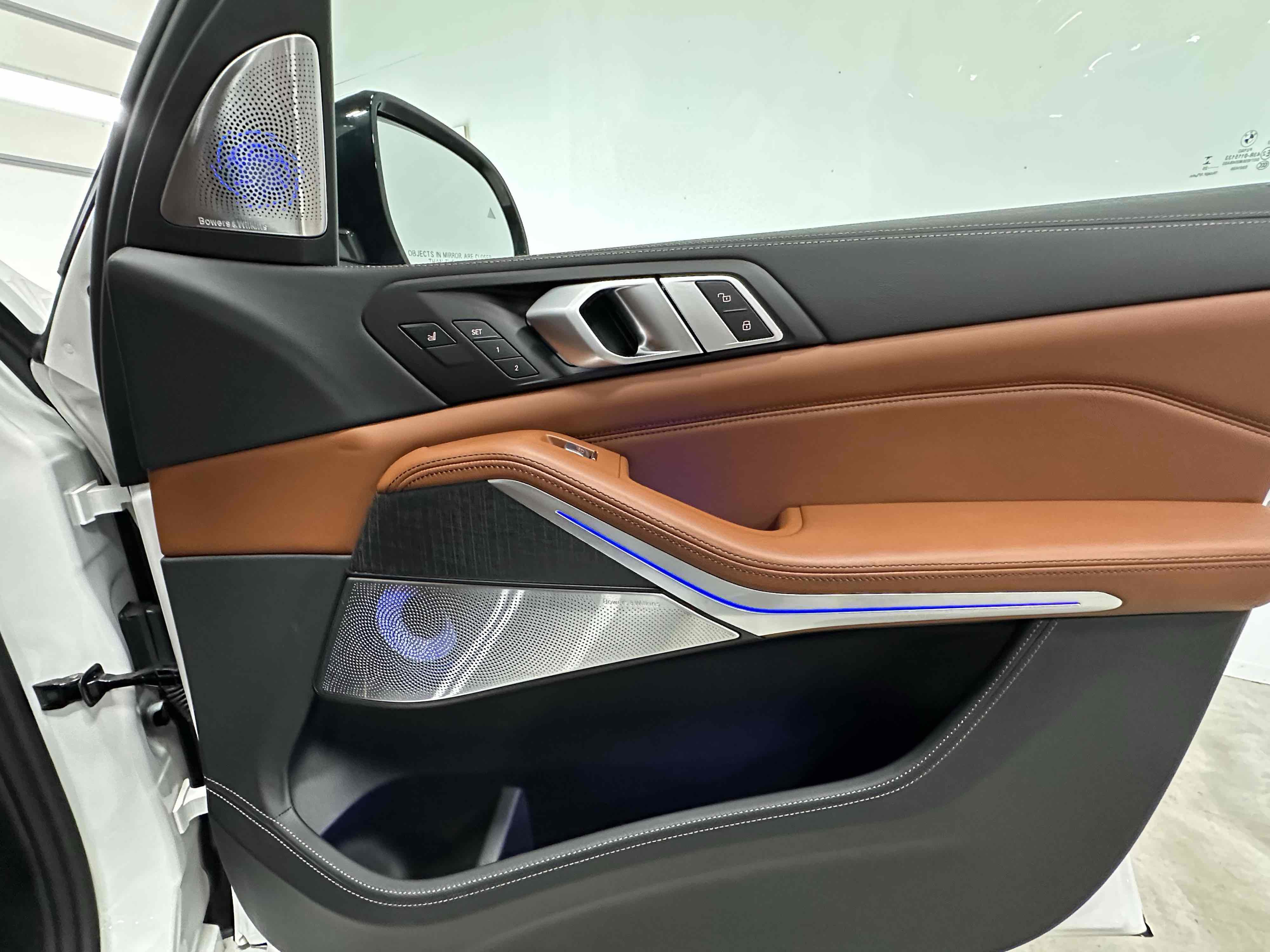 Used 2025 BMW ALPINA XB7 AWD/4WD image 59