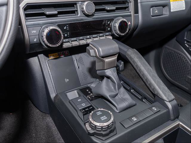 New 2026 Toyota 4Runner Limited AWD/4WD image 18