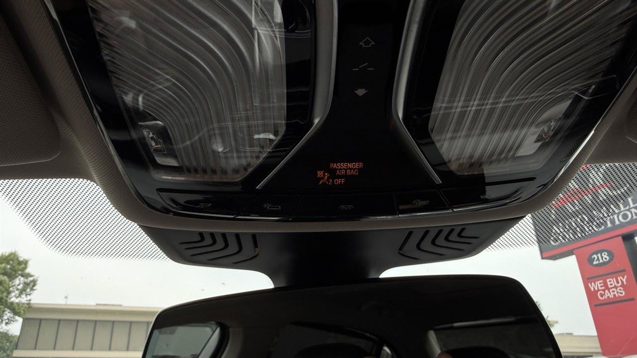 Used 2022 BMW 740i xDrive w/ Premium Package AWD/4WD image 59