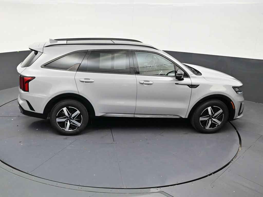Used 2023 Kia Sorento EX w/ Panoramic Sunroof Package FWD image 18