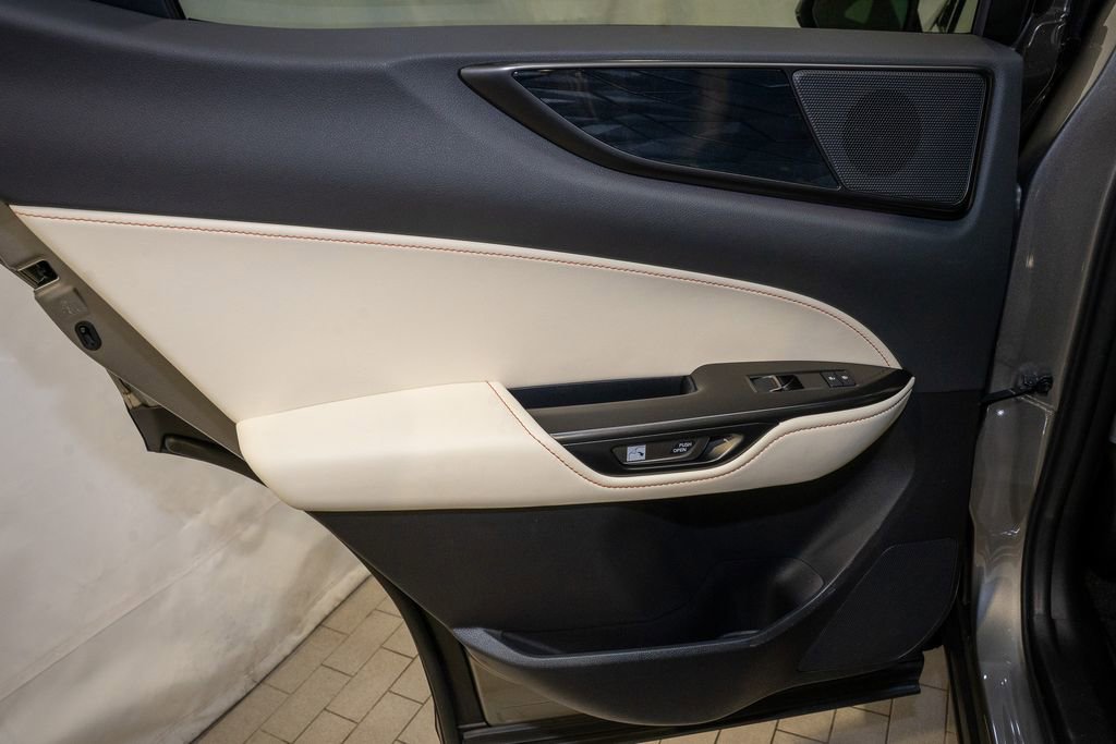 Used 2024 Lexus NX 250 FWD w/ Cold Area Package image 11