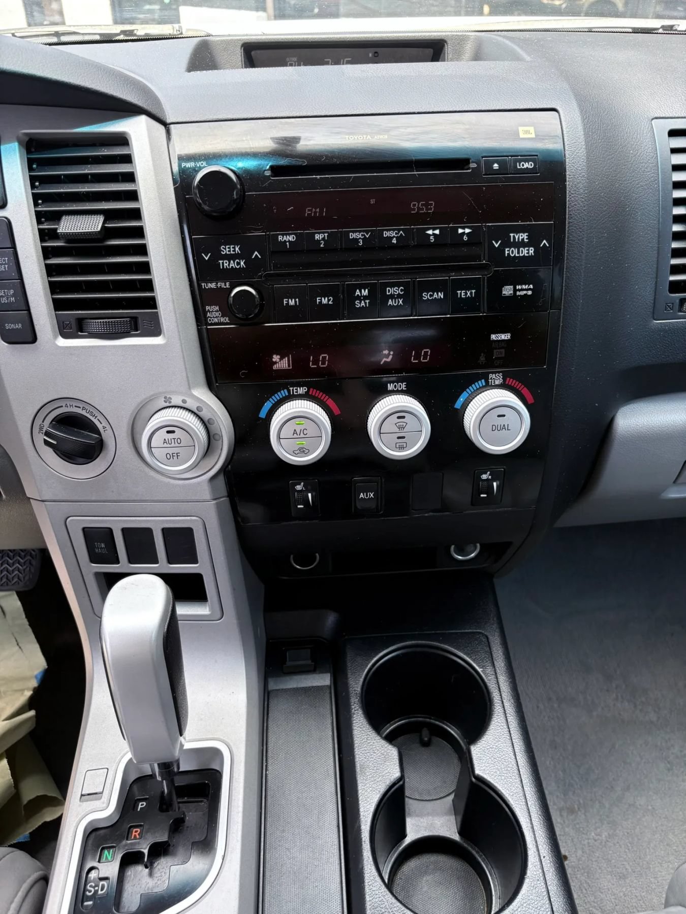 Used 2008 Toyota Tundra Limited AWD/4WD image 25