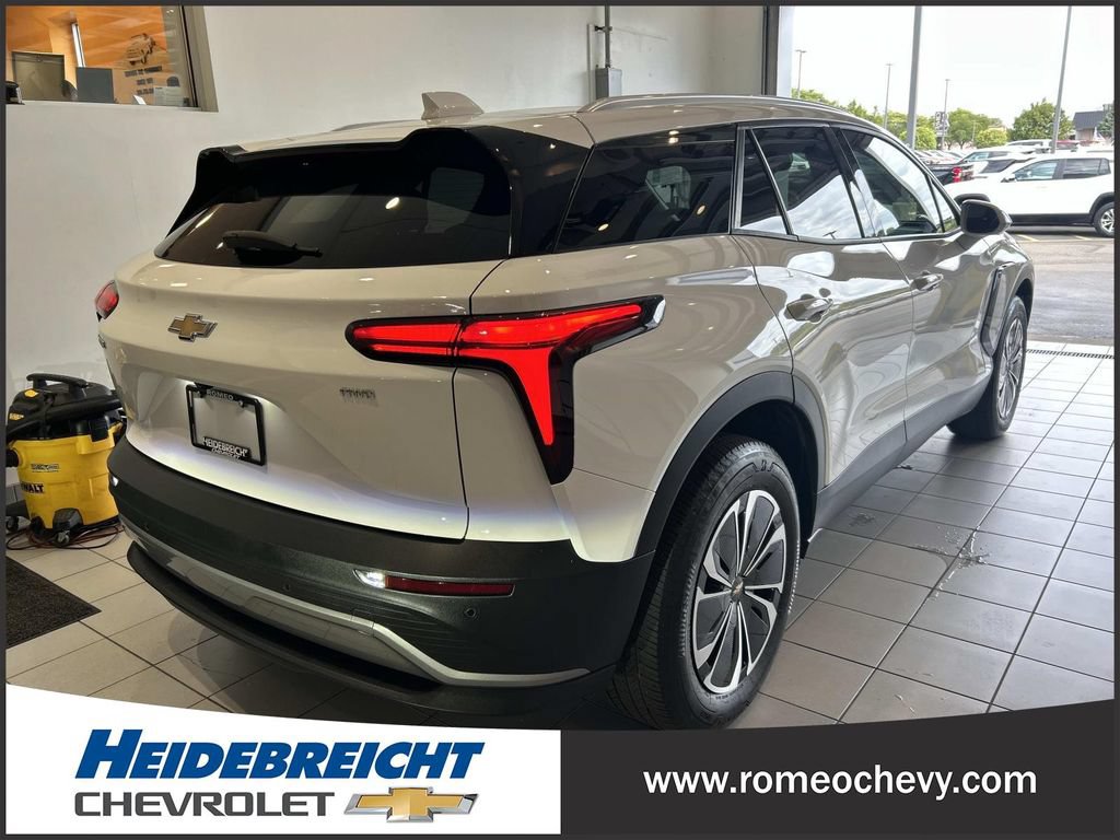 Used 2024 Chevrolet Blazer EV LT AWD/4WD image 4