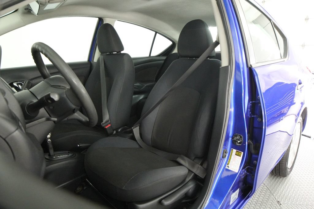Used 2013 Nissan Versa SV w/ Convenience Pkg FWD image 36
