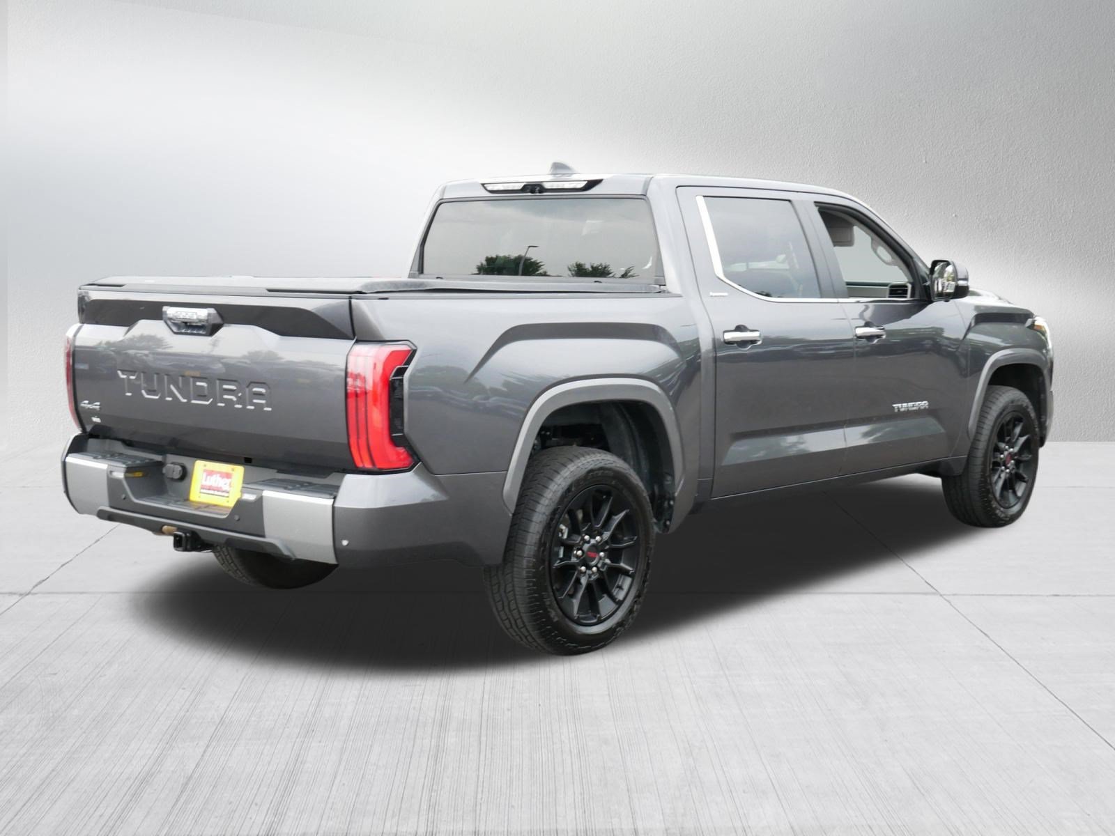 Used 2024 Toyota Tundra Limited AWD/4WD image 7