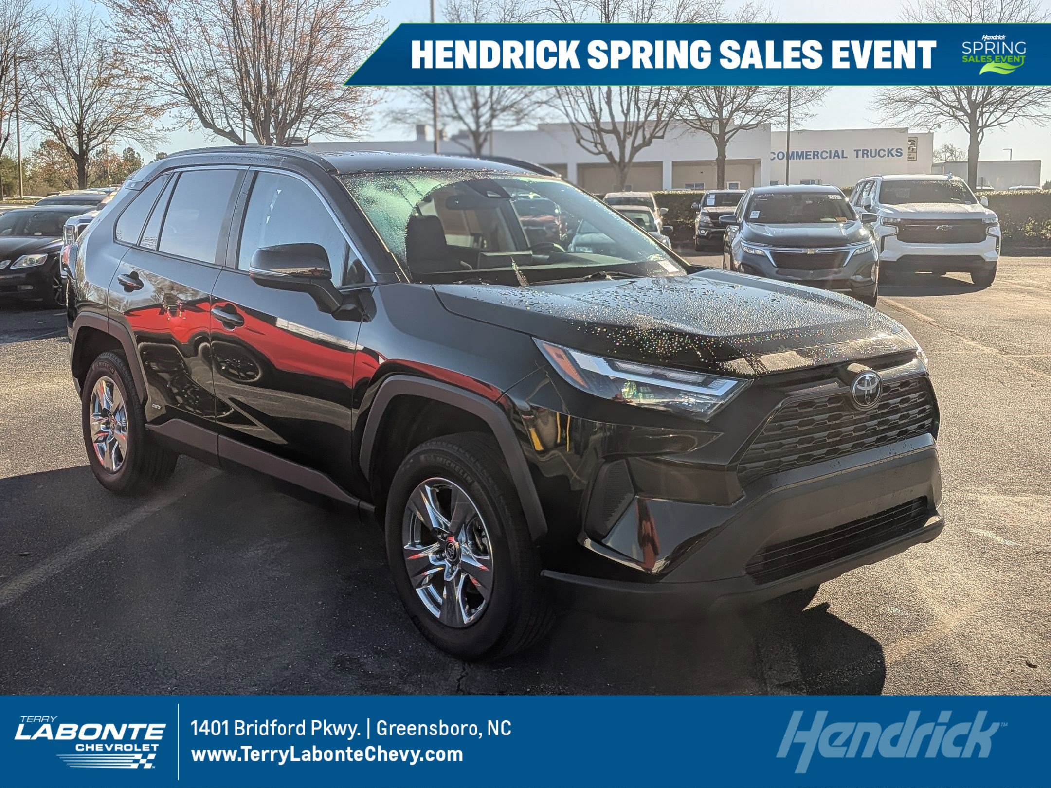 Used 2025 Toyota RAV4 XLE image 1