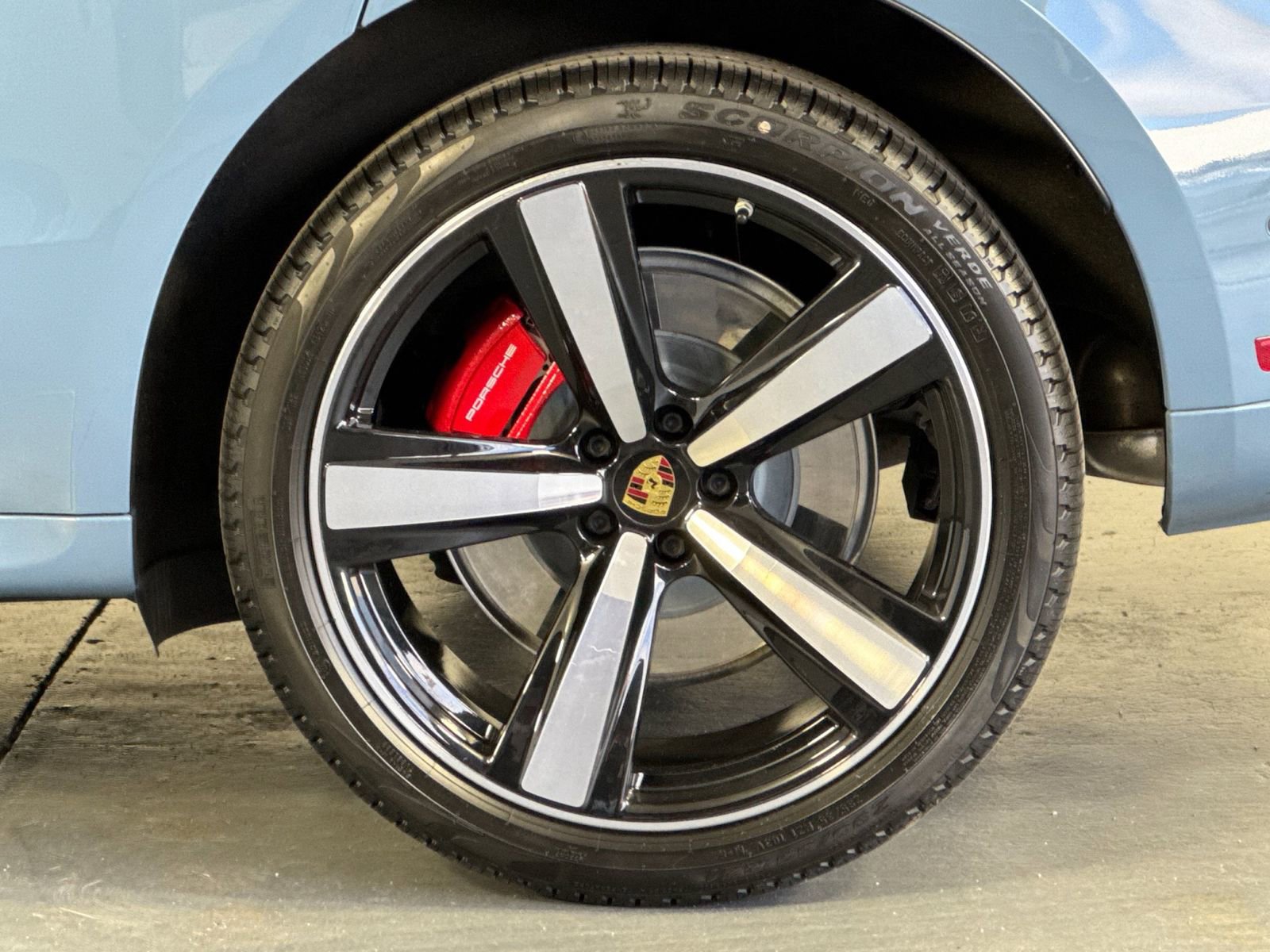 Certified 2022 Porsche Macan GTS AWD/4WD image 33