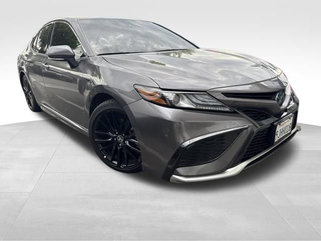 Used 2024 Toyota Camry XSE w/ Cold Weather Package FWD image 29
