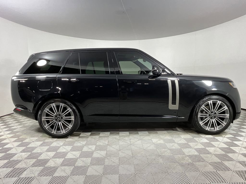 Certified 2023 Land Rover Range Rover SE AWD/4WD image 5