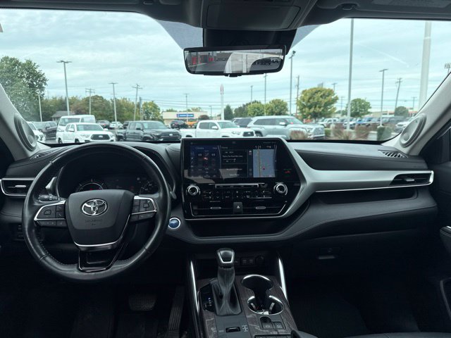 Used 2021 Toyota Highlander Platinum AWD/4WD image 14