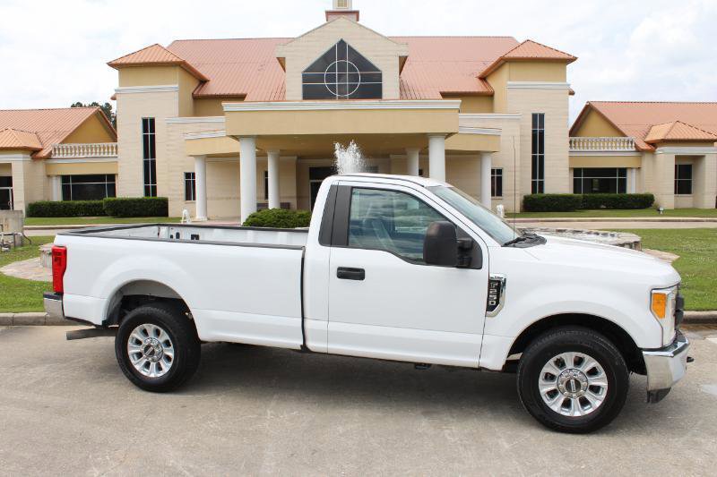 Used 2017 Ford F250 XL w/ XL Value Package RWD image 2