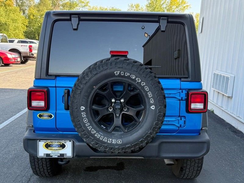 Used 2022 Jeep Wrangler Sport AWD/4WD image 5