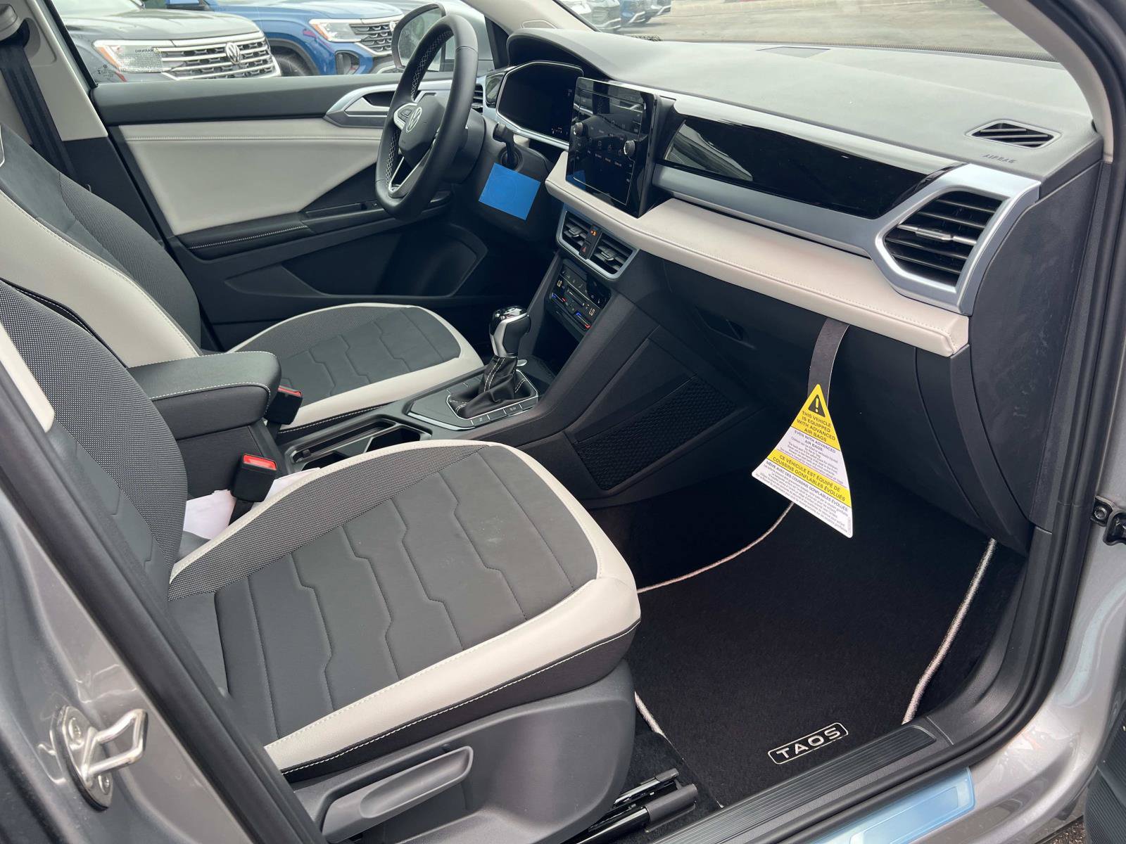 New 2026 Volkswagen Taos SE FWD image 30