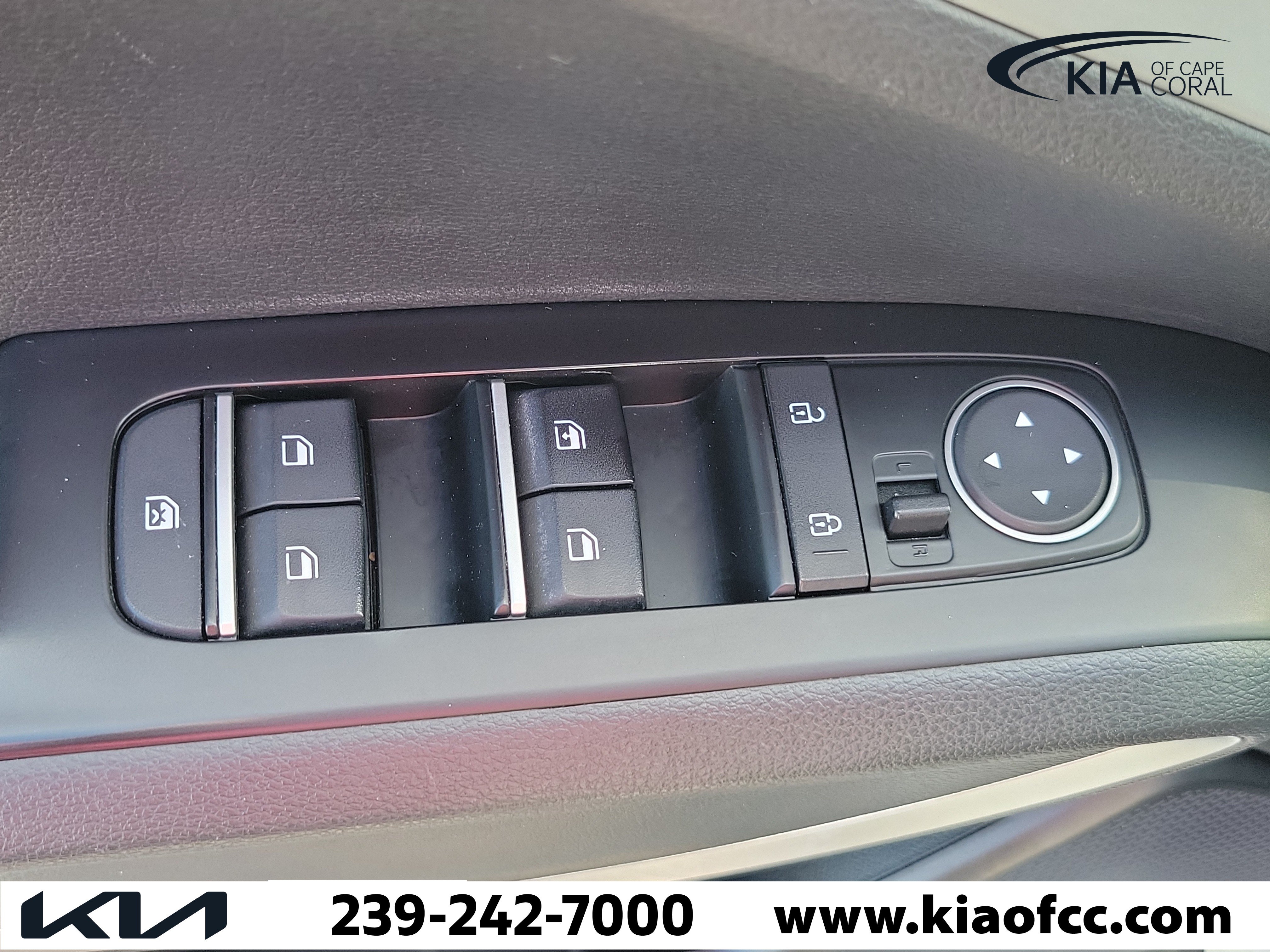 Used 2020 Kia Soul X-Line FWD image 24