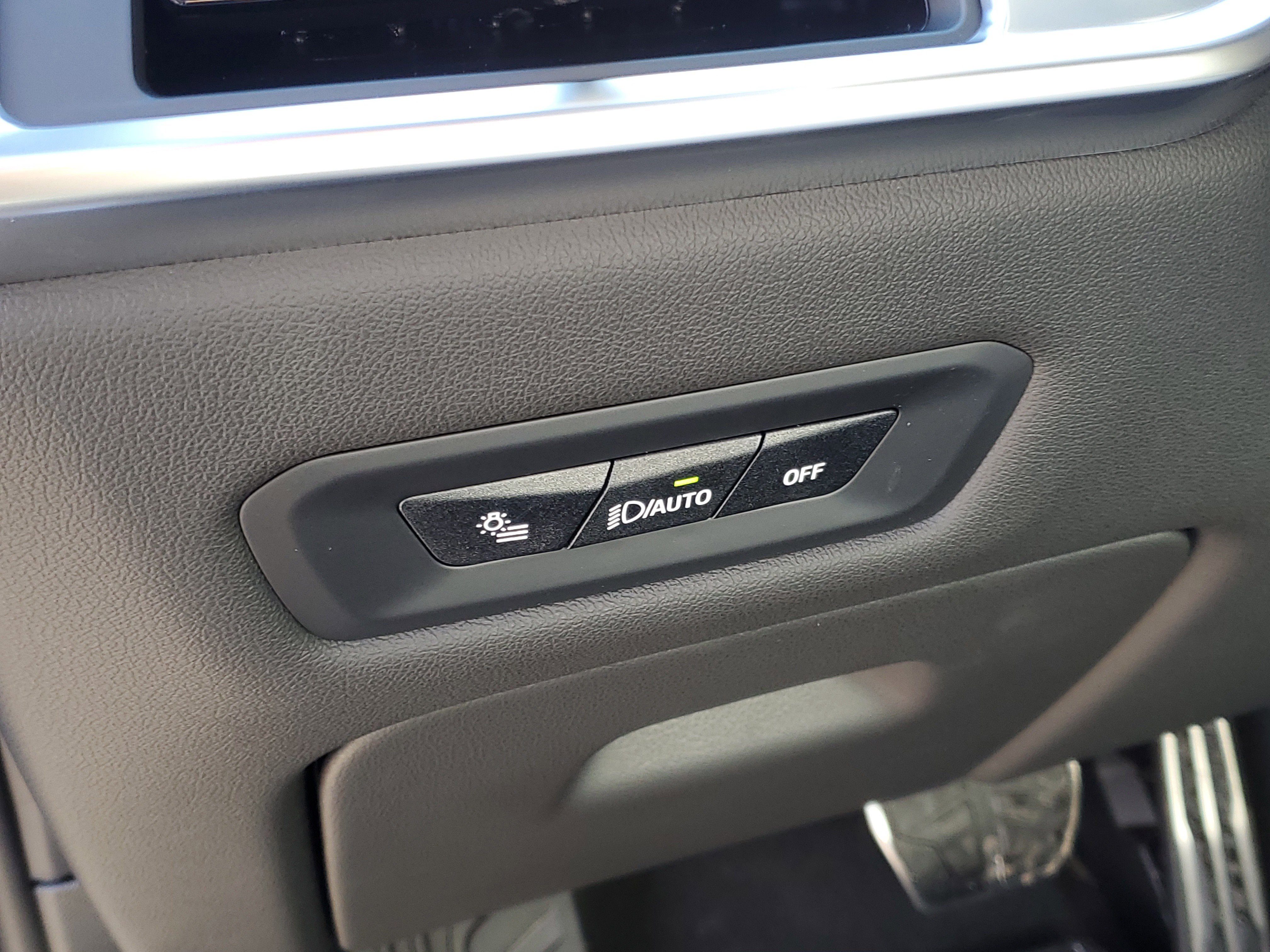 New 2026 BMW X5 xDrive40i w/ M Sport Package image 11