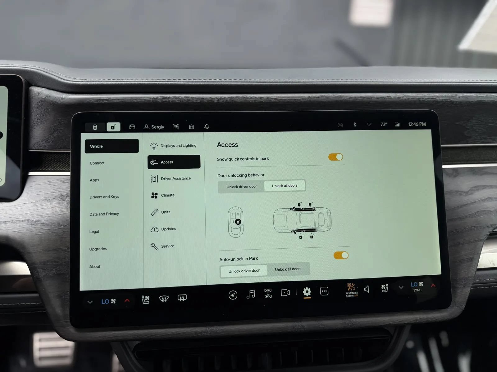 Used 2022 Rivian R1S Launch Edition Quad AWD/4WD image 31