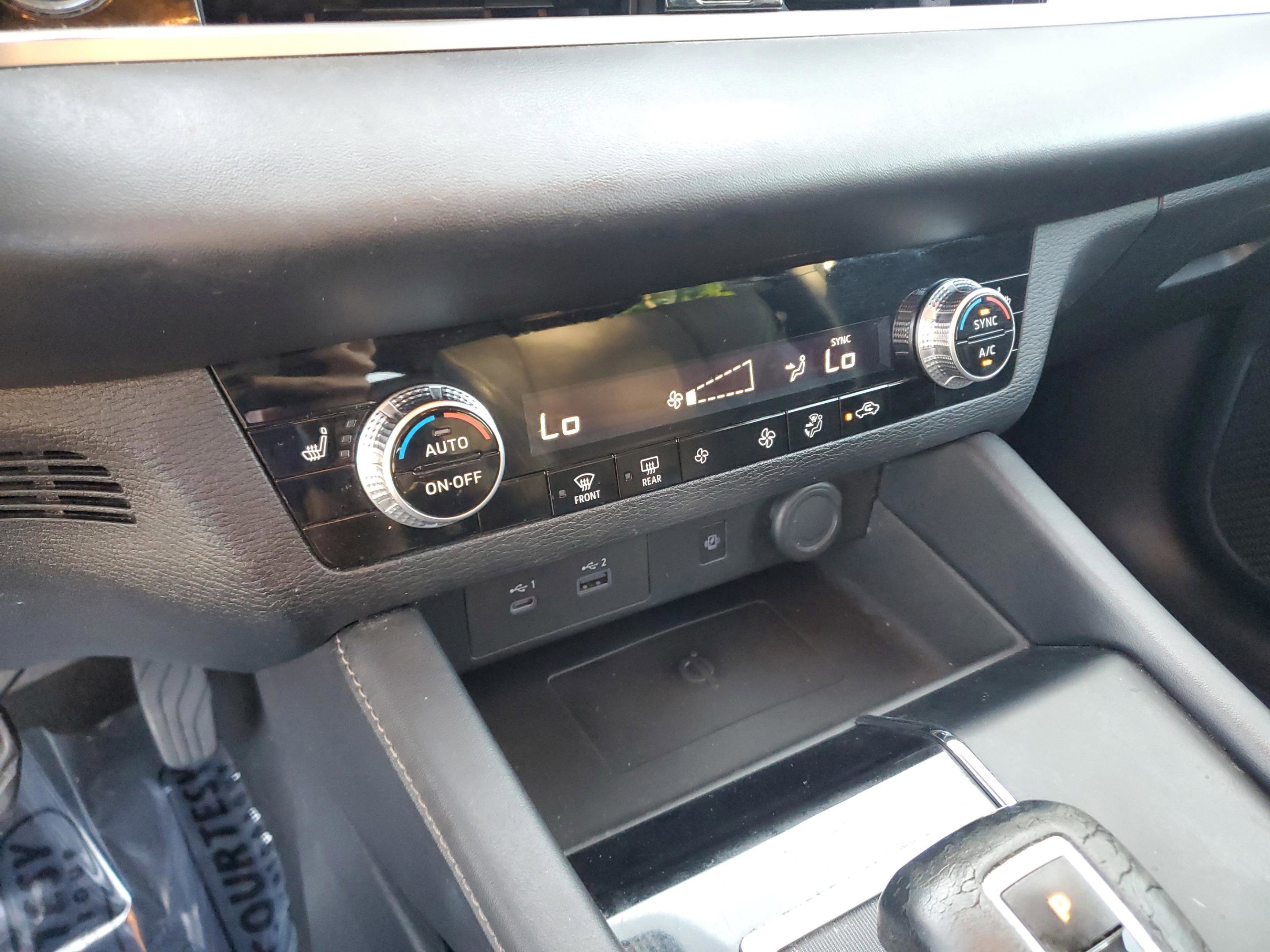 Used 2022 Mitsubishi Outlander SE image 23