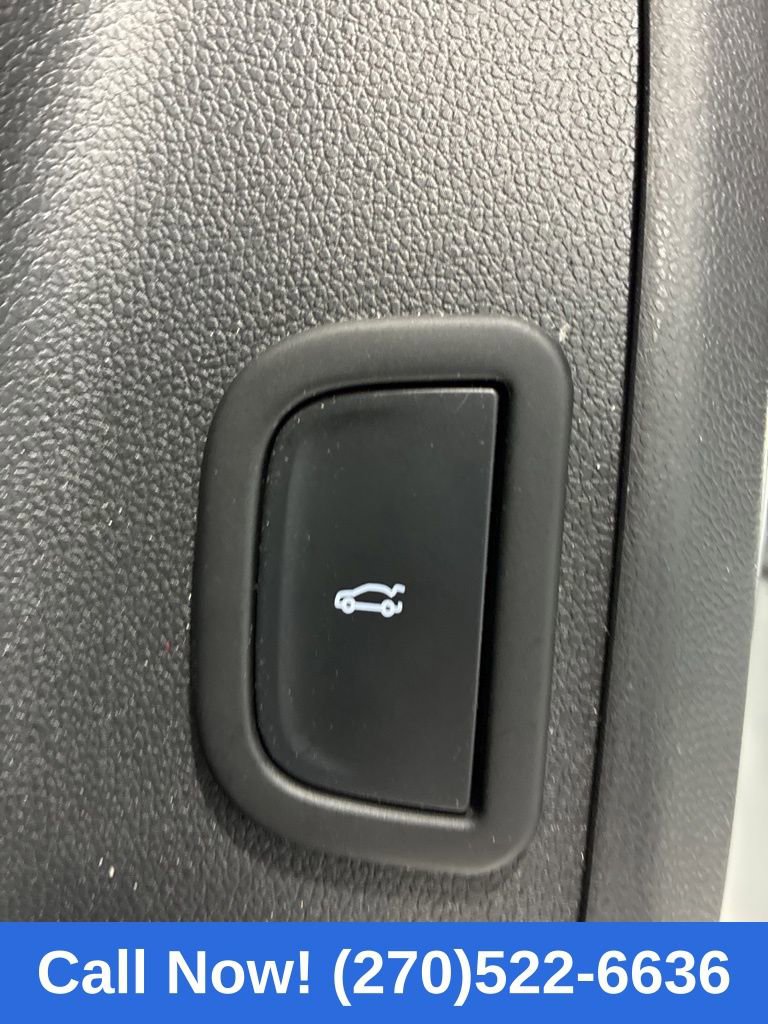 Used 2025 GMC Acadia Elevation FWD image 15