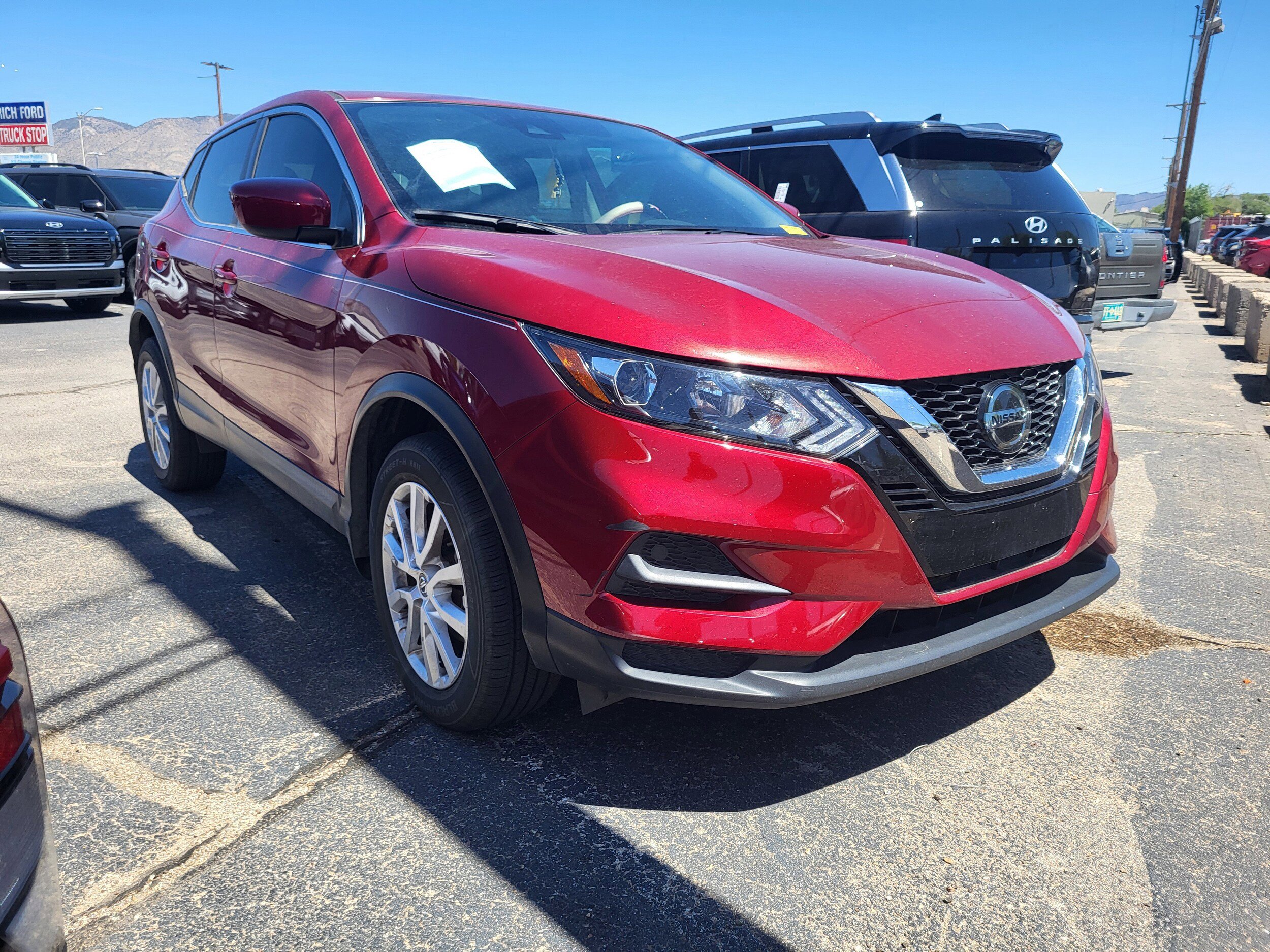 Used 2020 Nissan Rogue Sport S w/ Appearance Package FWD image 14
