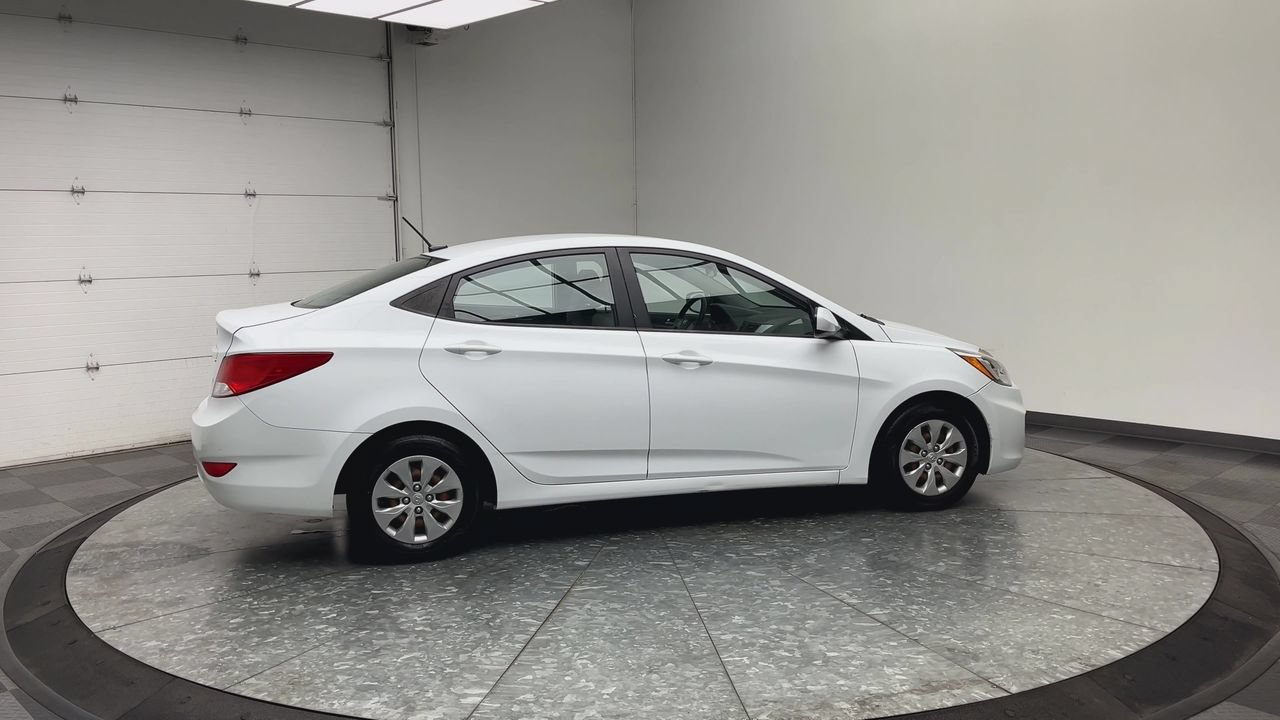 Used 2017 Hyundai Accent SE FWD image 26
