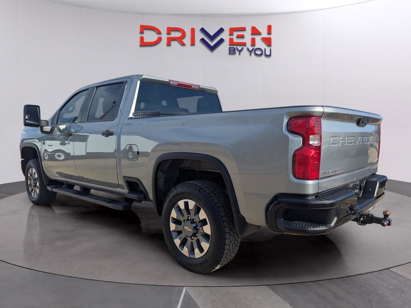 Used 2026 Chevrolet Silverado 2500 Custom w/ Custom Value Package image 2