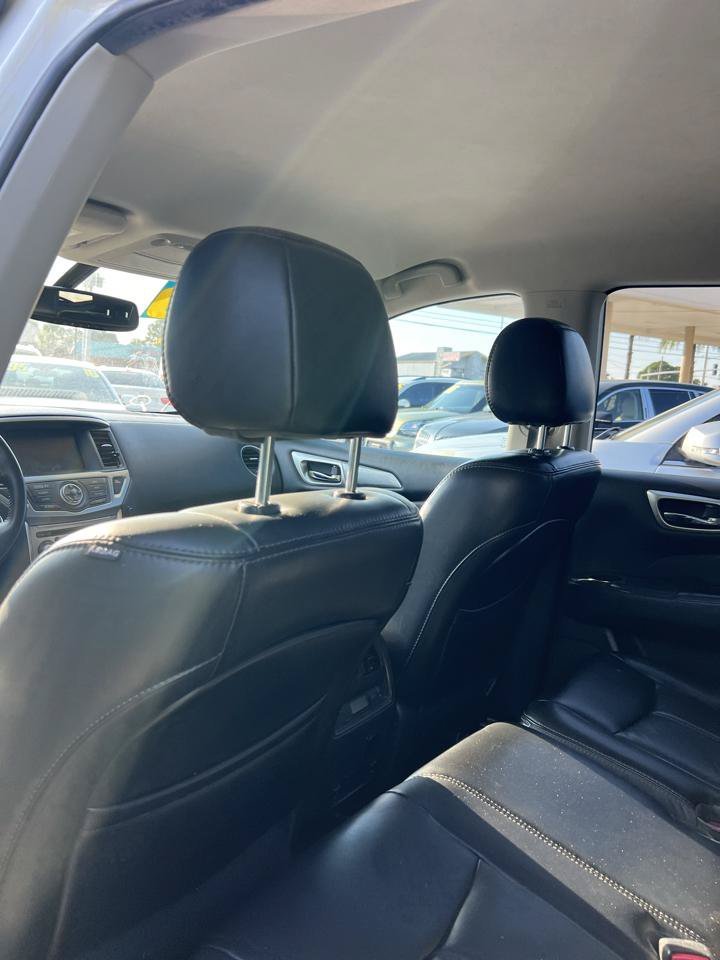 Used 2017 Nissan Pathfinder SL FWD image 6