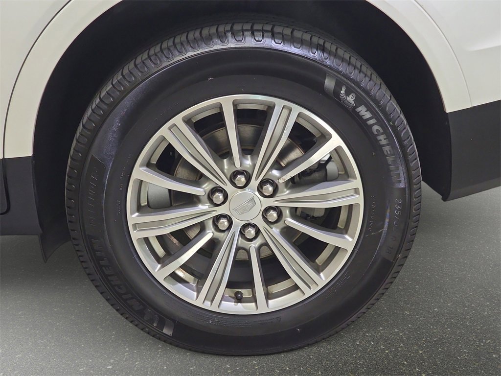 Used 2018 Cadillac XT5 Luxury image 35