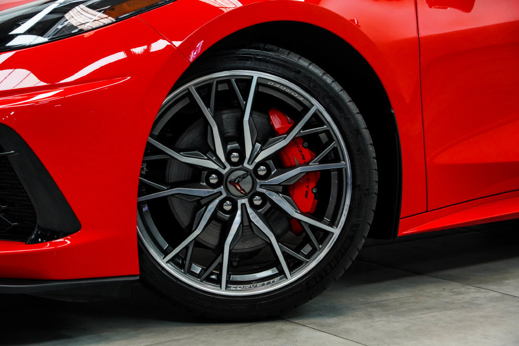 Used 2023 Chevrolet Corvette Stingray Premium Cpe w/ Z51 Performance Package RWD image 4