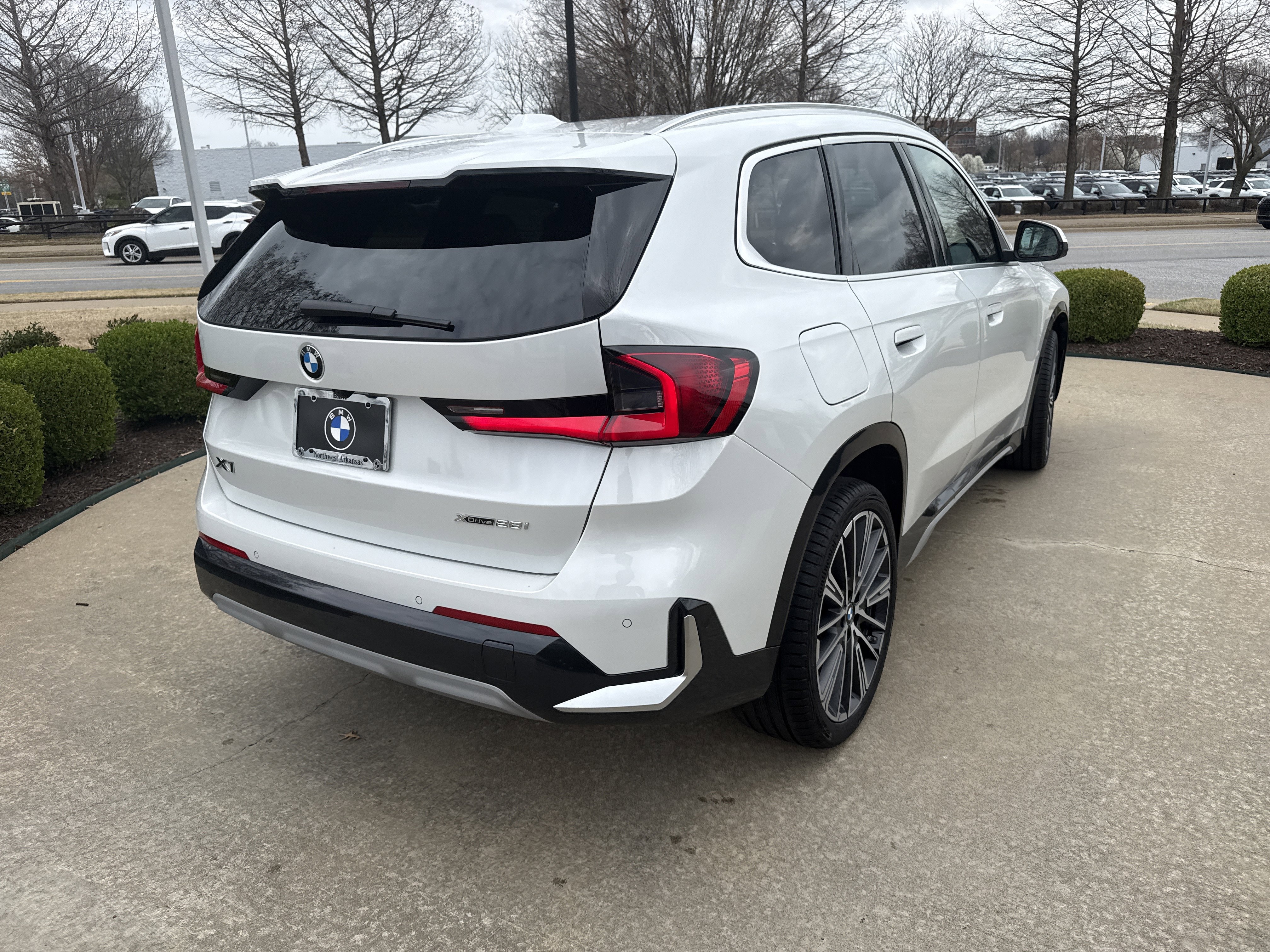 New 2026 BMW X1 xDrive28i w/ Technology Package AWD/4WD image 5