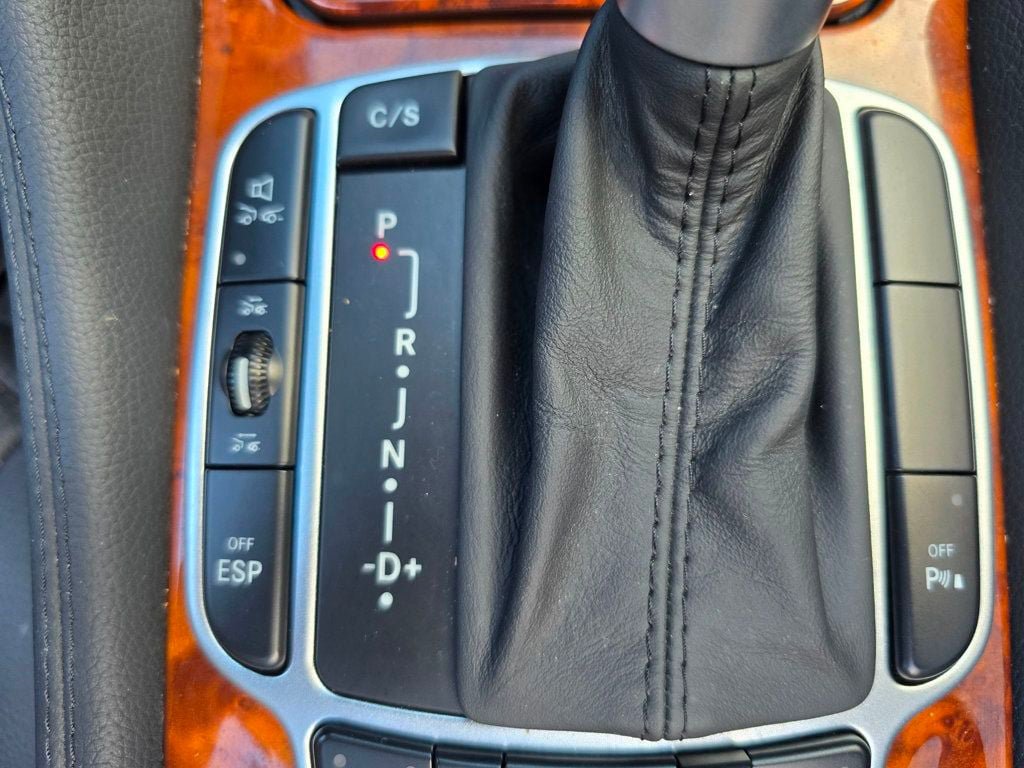 Used 2007 Mercedes-Benz SL 550 image 25