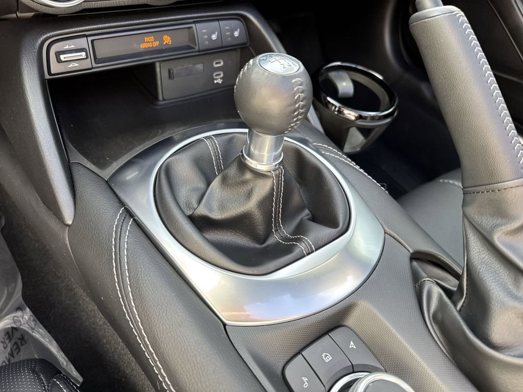 Used 2024 MAZDA MX-5 Miata RF Grand Touring w/ Weather Package image 51