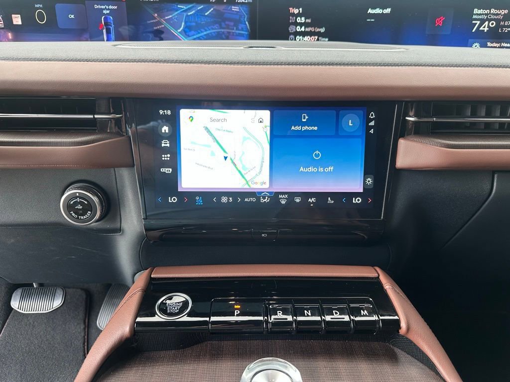 Used 2025 Lincoln Navigator Reserve image 13
