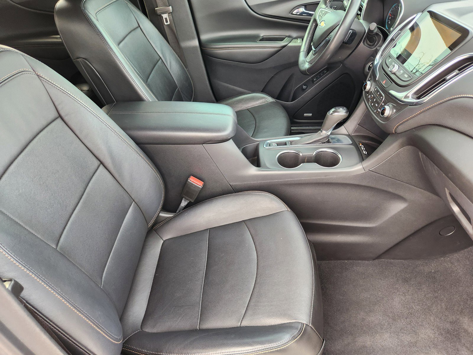 Used 2021 Chevrolet Equinox Premier FWD image 12